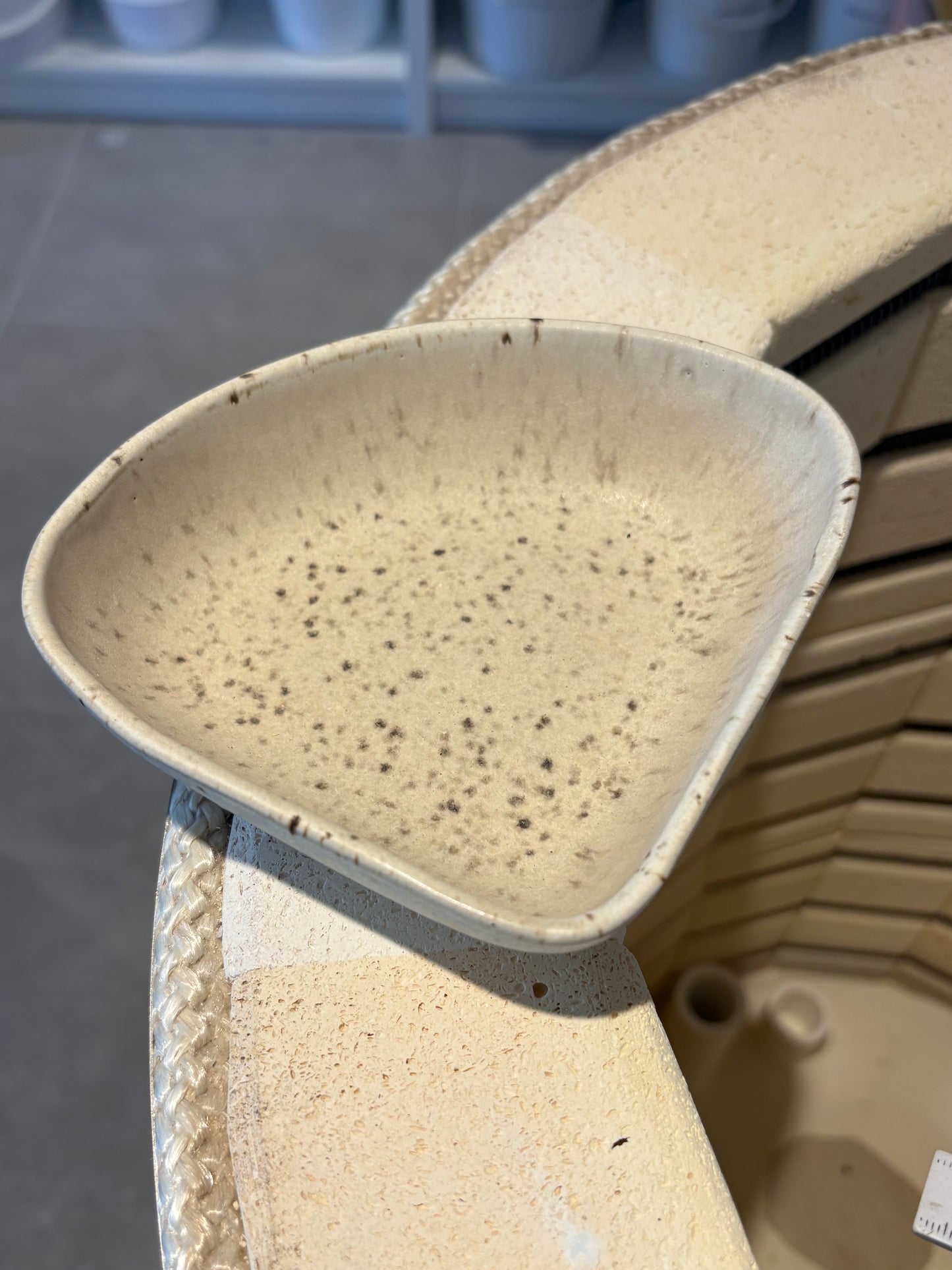 Trekantet skål 15 cm