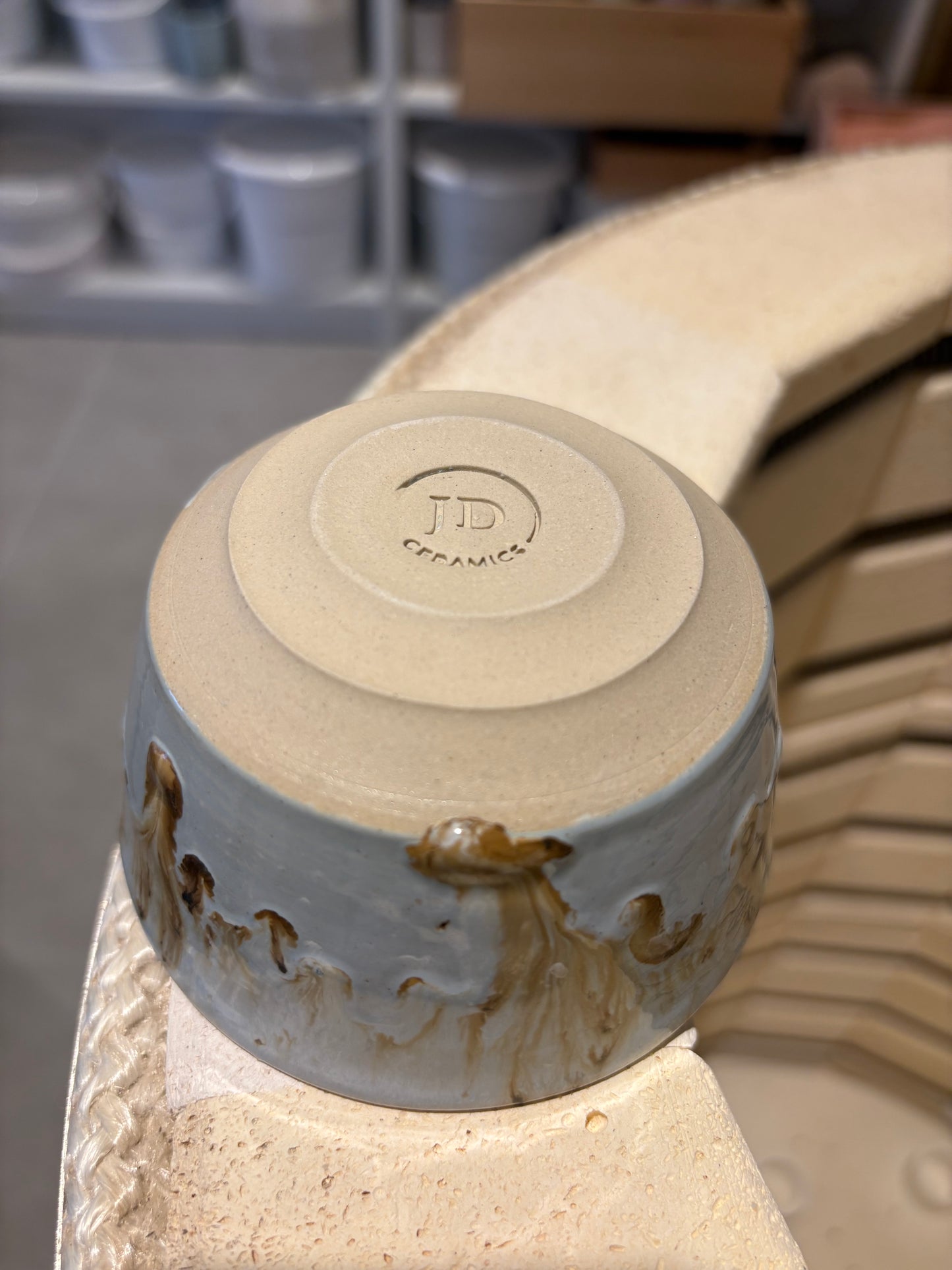 3. Blå drejet skål 10 cm