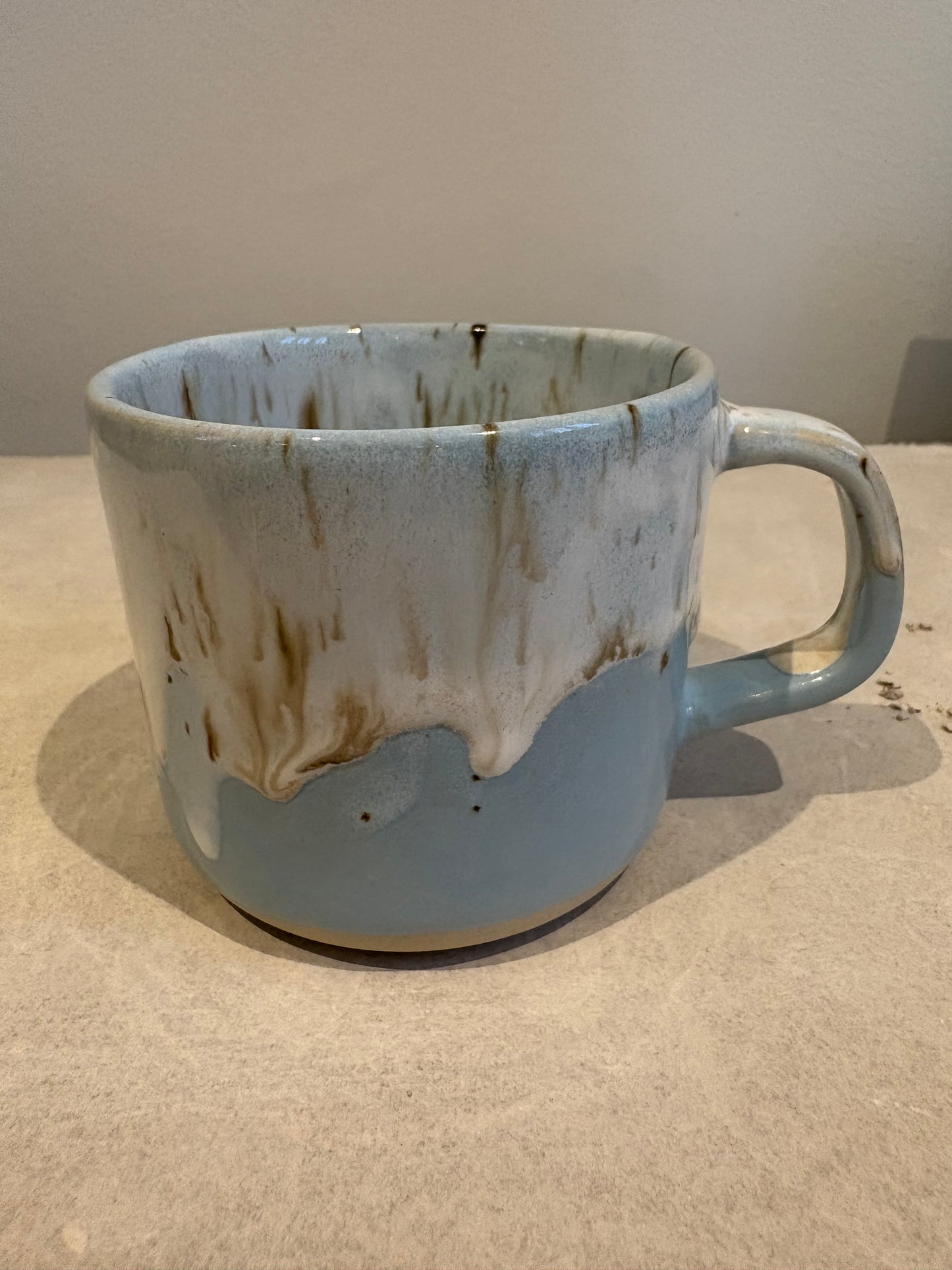 3. Blå og fløde kop med hank 290 ml