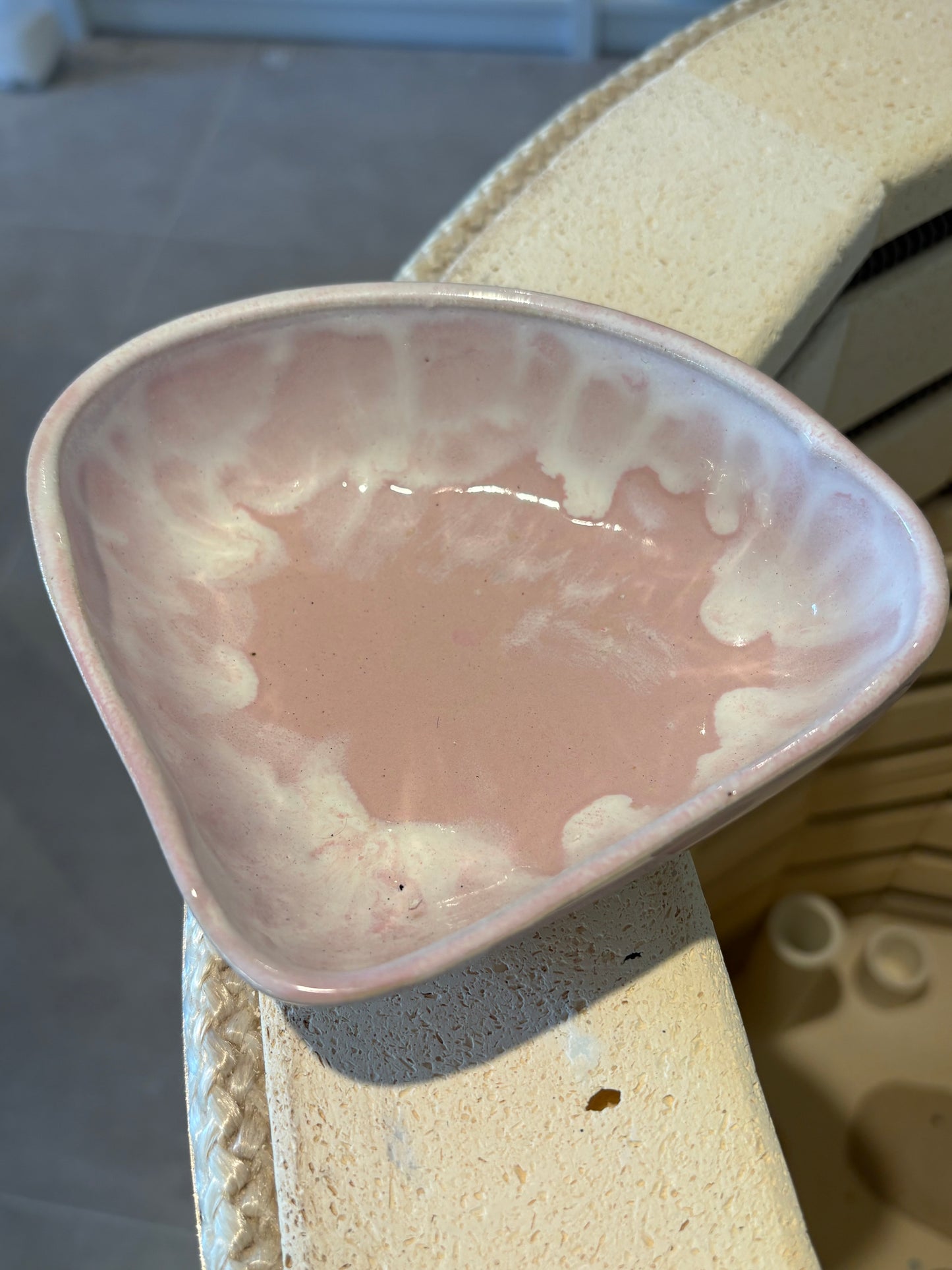 Trekantet skål 15 cm