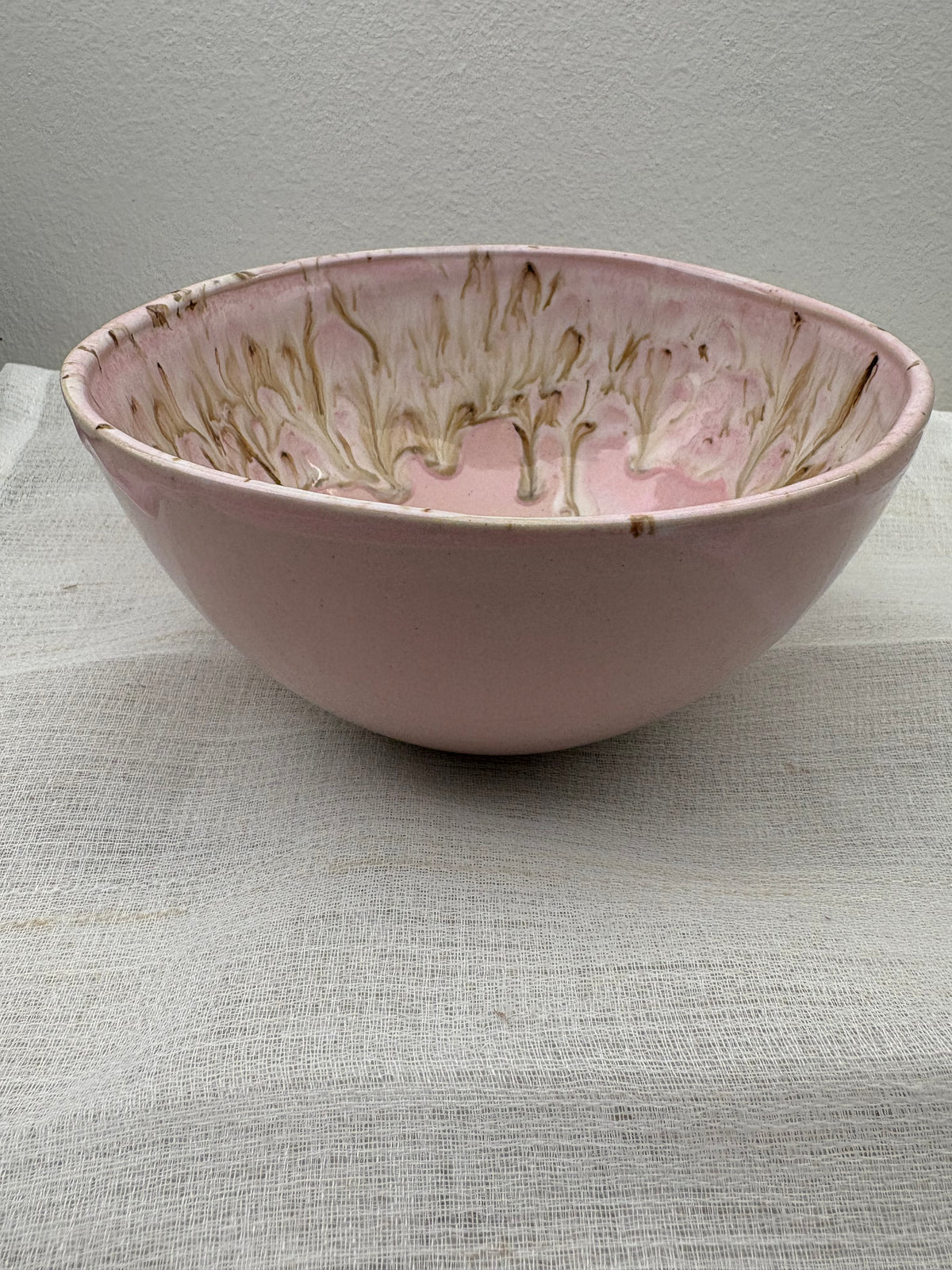 2. Rosa skål i organisk form🌸